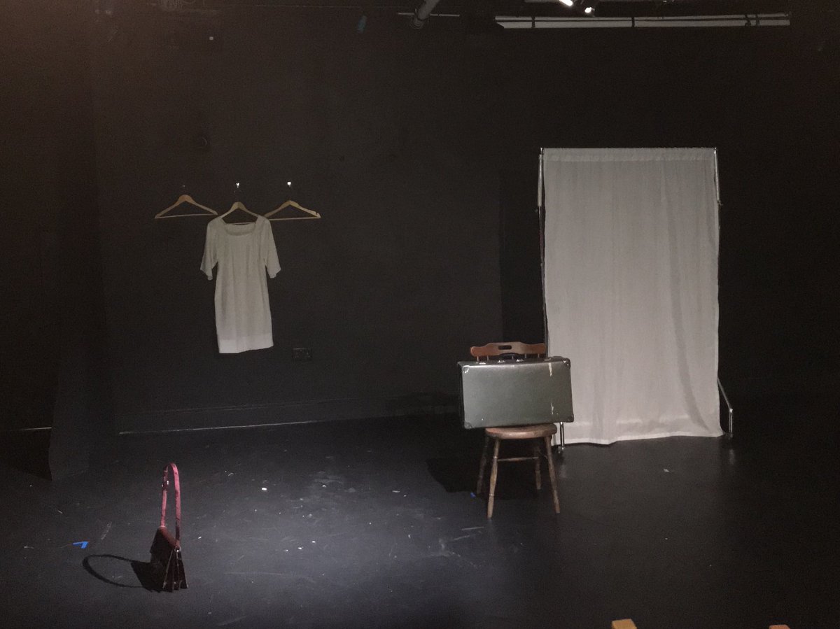 FloatingWorldIR's tweet image. Last night of #LunaticThereIGo at @civictheatre as part of @firstfortnight massive thanks to everyone who came to see it. We are so delighted with response! Onwards and upwards 👍🏻 #FFfest18 #hannagreally #MentalHealthAwareness