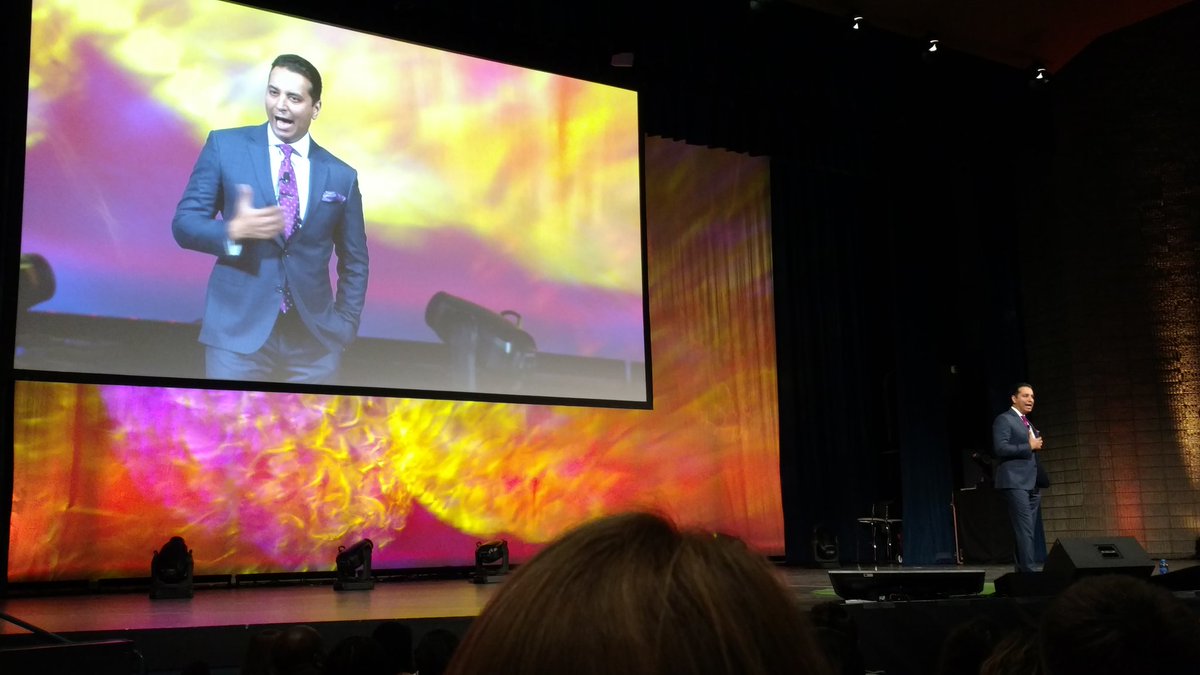 BethKaltsulas's tweet photo. Honored to hear inspiring words from Kevin Negandhi, ESPN. Teachers, continue making an impact! #CFPExtraYard #NTOY17 #CCSSO #SDDOE https://t.co/uLtKQOmE1z
