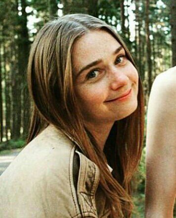 scarybillie's tweet image. Que ganas de ser Jessica Barden para que todo me quede bien y ser así de hermosa lpm