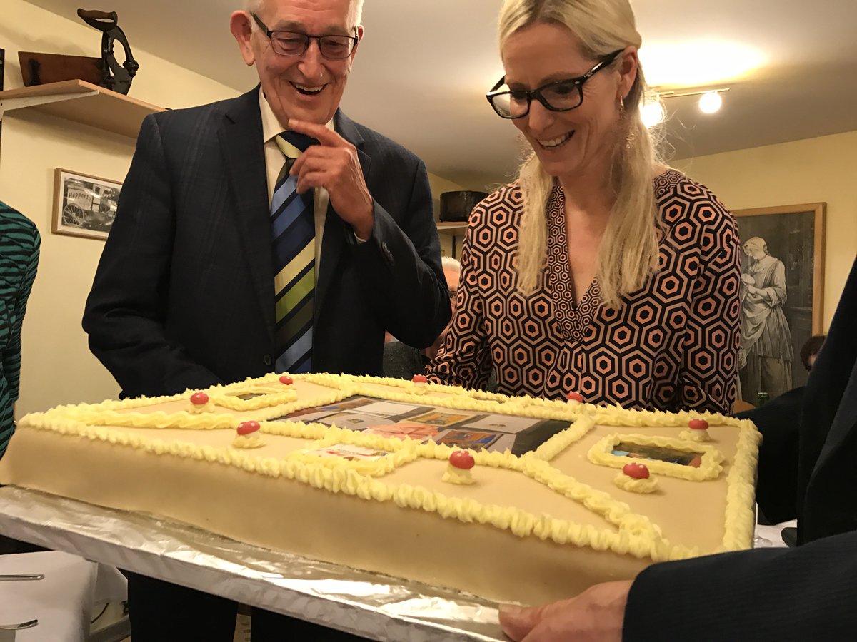 MOptendrenk's tweet photo. Neujahrsabend der CDU #Brüggen in der Brachter Mühle mit kulinarischen Köstlichkeiten von Erich Lehnen und Verabschiedung von Dr.Artur Rütten. Sehr gelungene Veranstaltung! https://t.co/caw8sRaJzy