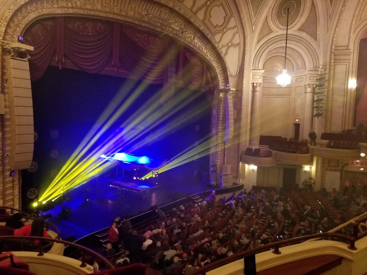 In The CLE (@inthecle) on Twitter photo Settling in for Champions of Magic <a href="/PSQDistrict/">Playhouse Square</a> Settling in for Champions of Magic <a href="/PSQDistrict/">Playhouse Square</a>