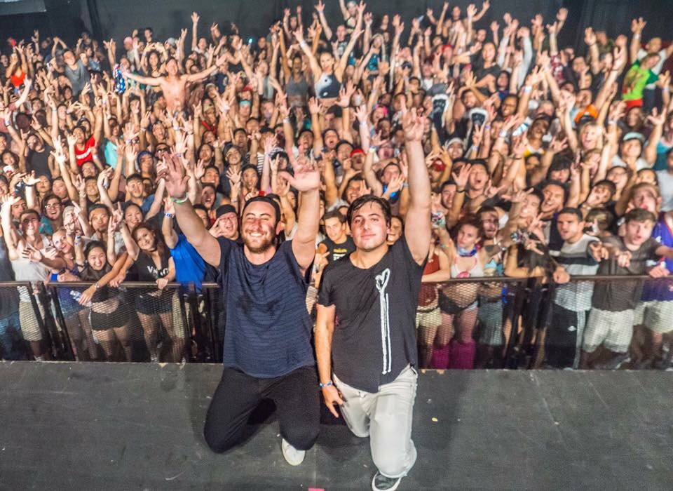 .<a href="/twofriendsmusic/">Two Friends</a> are kicking off their Just A Friend Tour at <a href="/soundcheckdc/">Soundcheck</a> on January 18th! ✌️

Tickets: clubglow.com/tickets