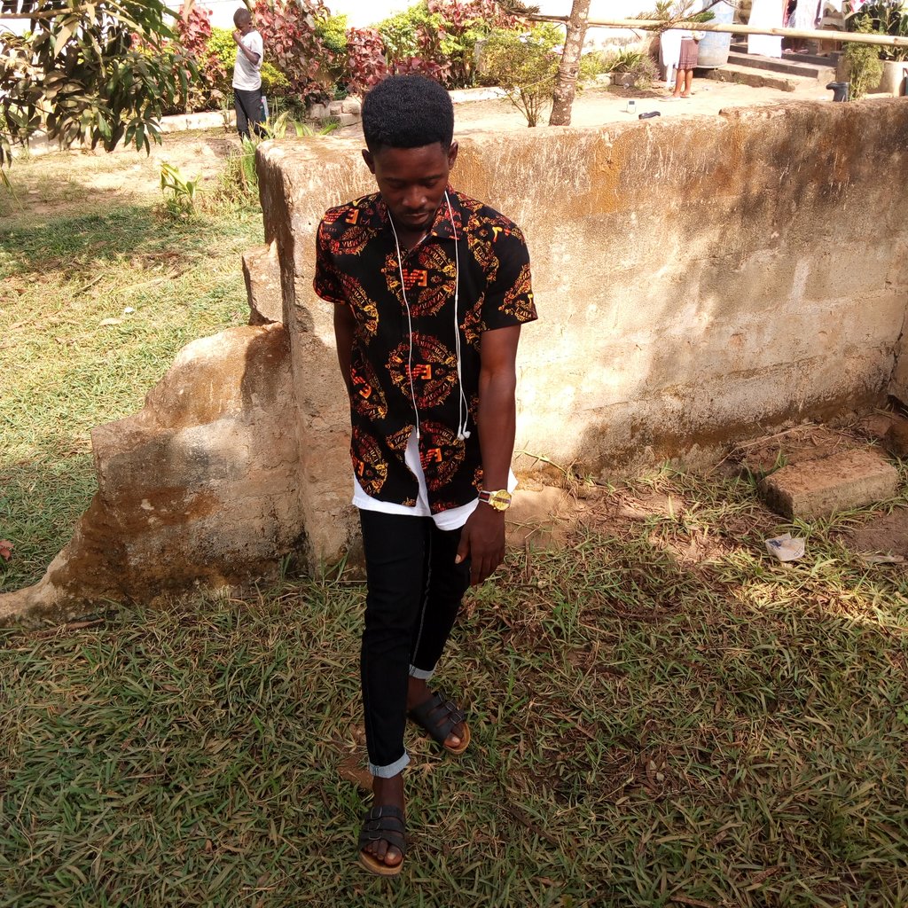 code_whiz's tweet photo. Ain't serious but focus tho https://t.co/N2s3NBZk2h