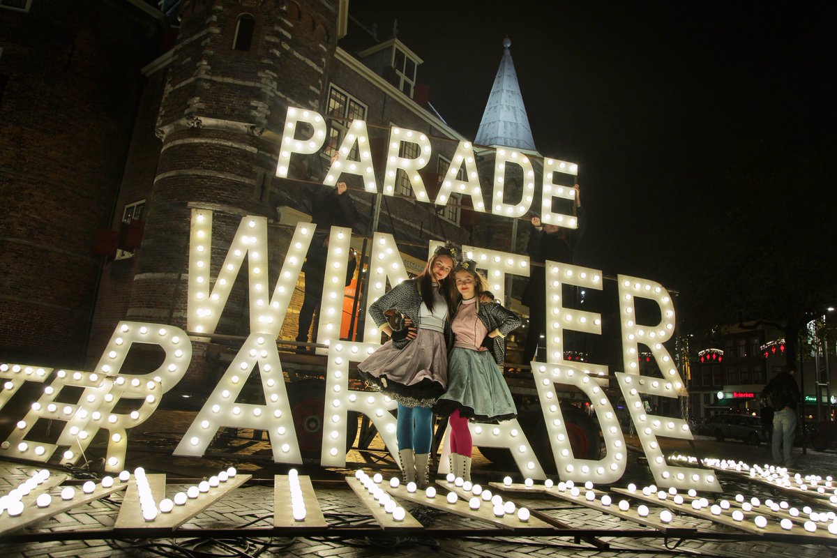 deWinterParade's tweet photo. Dit was 'm dan: de enige echte WinterParade​ van 2017/2018! Wij bedanken alle fantastische bezoekers, en iedereen die heeft meegewerkt om er een geweldige editie van te maken. Tot volgend jaar! #winterparade #totvolgendjaar! https://t.co/YITgkTk34m