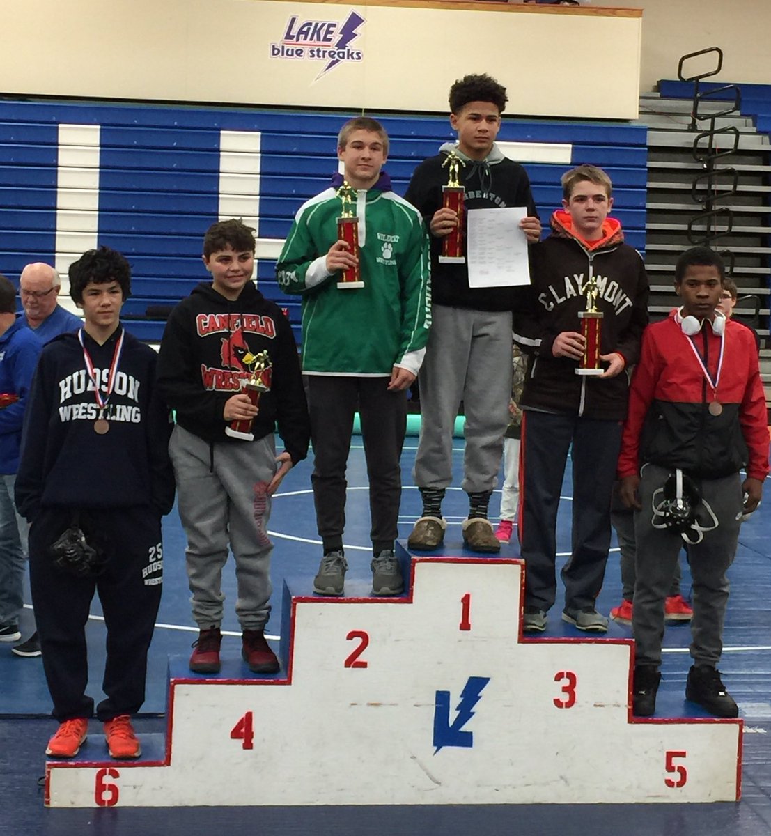 8 wrestlers placed and the team came in 5th at the Lake Tournament today.
