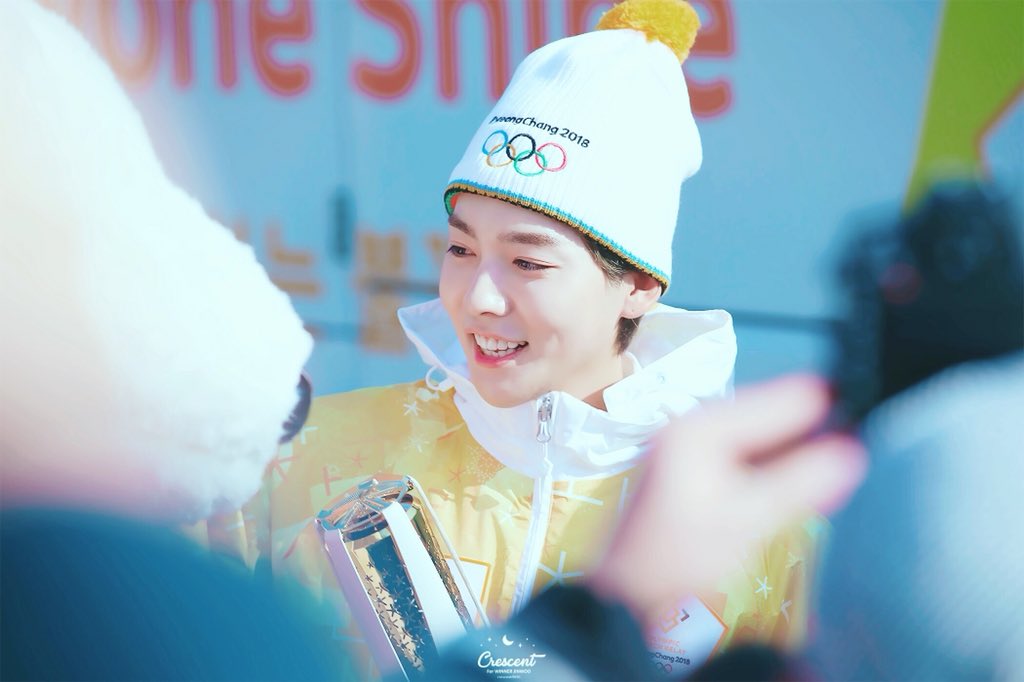 crescent0926's tweet photo. 180105 평창올림픽 성화봉송
성화봉송하는 병아리 김지누🐥
#위너 #김진우 #WINNER #KIMJINWOO https://t.co/QZSvlz5WD6