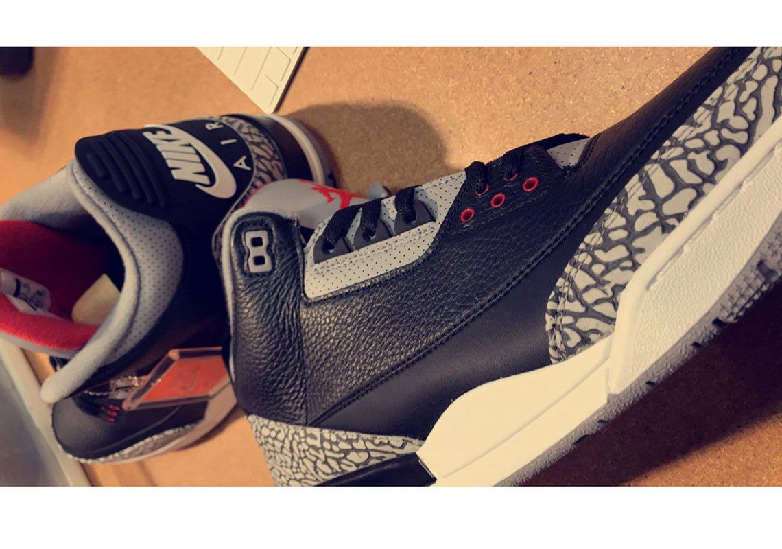 SneakerNews's tweet photo. One of the greatest shoes of all time 
https://t.co/HszW33CZ2N https://t.co/RiVzfWcSQq