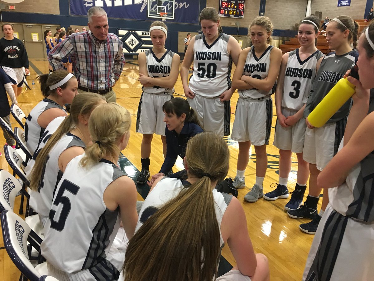 HudHS_Athletics's tweet photo. Raiders head coach Jess Carney talks to the team during a time out of the Hudson victory over Rice Lake https://t.co/ZHYVY1cI5K