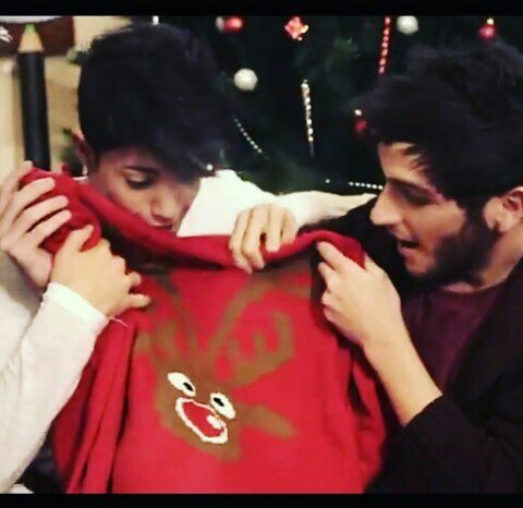 AlvaroDavidSony's tweet photo. ¡Felices Reyes!👑
Espero que os hayan traído muchos regalos 🎁
Yo he tenido muchos regalos y me ha encantado lo que me han traído 😊
Por cierto,¿Que os han regalado?
Contadme os leo🤗 https://t.co/JPiHgRzYKQ