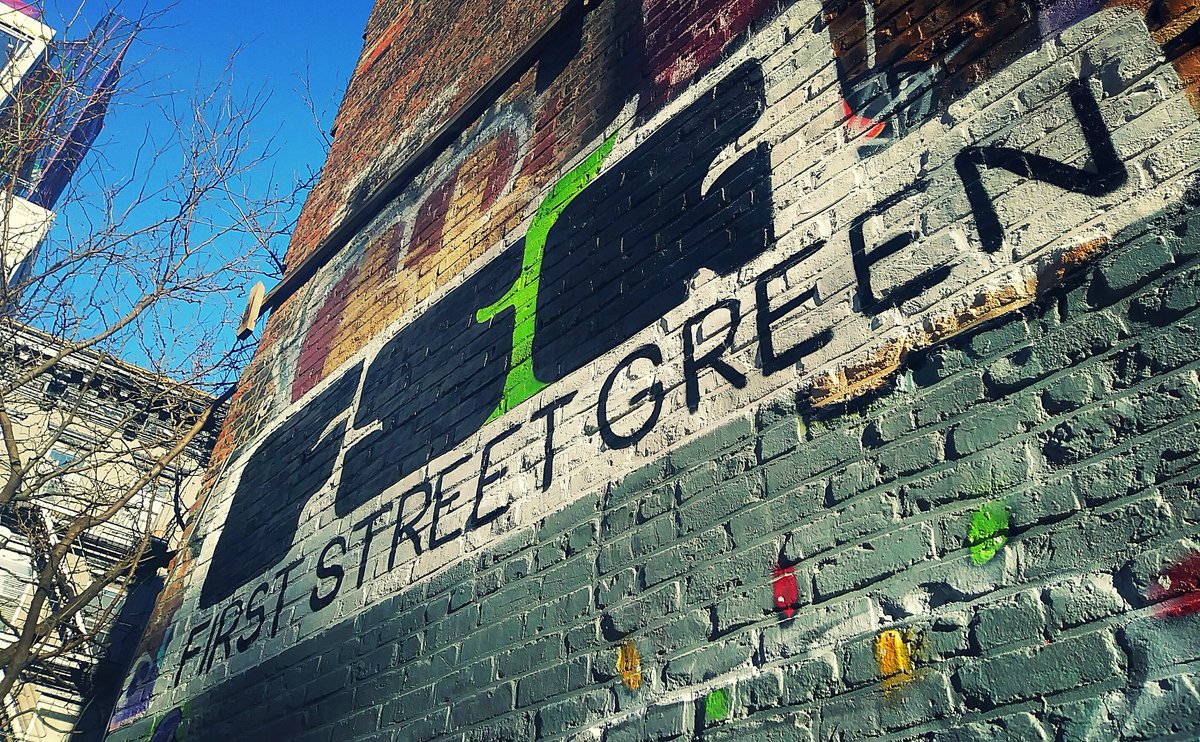 krwnycfotog7's tweet photo. @FSGPark #fsgpark #streetart #streetartnyc #art #murals #graffitti #eastvillageart #photographernyc #nycstreetart https://t.co/jVMiuarslp