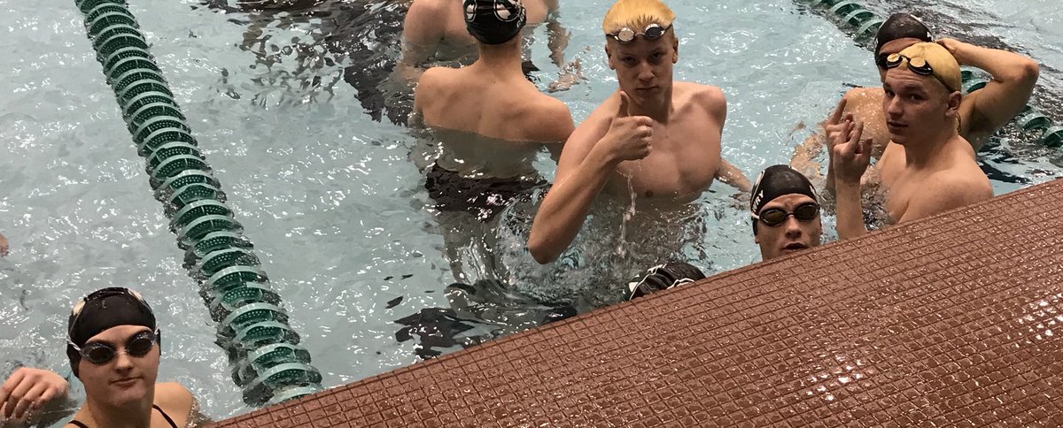 BeesSwimming's tweet photo. We are ready..#gritcheck #GRIT https://t.co/7Pm2NY9j7w