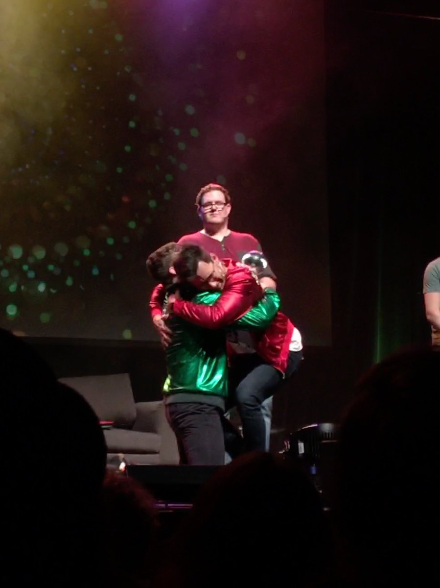 monsterhorns's tweet image. i can’t even remember why they were hugging but hOw sweet