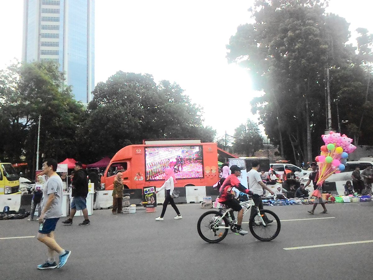 dinaslhdki's tweet image. Sosialisasi mobil videotron kegiatan #cfd jl pamekasan jakpus #dinaslhdki #bebassampah2020