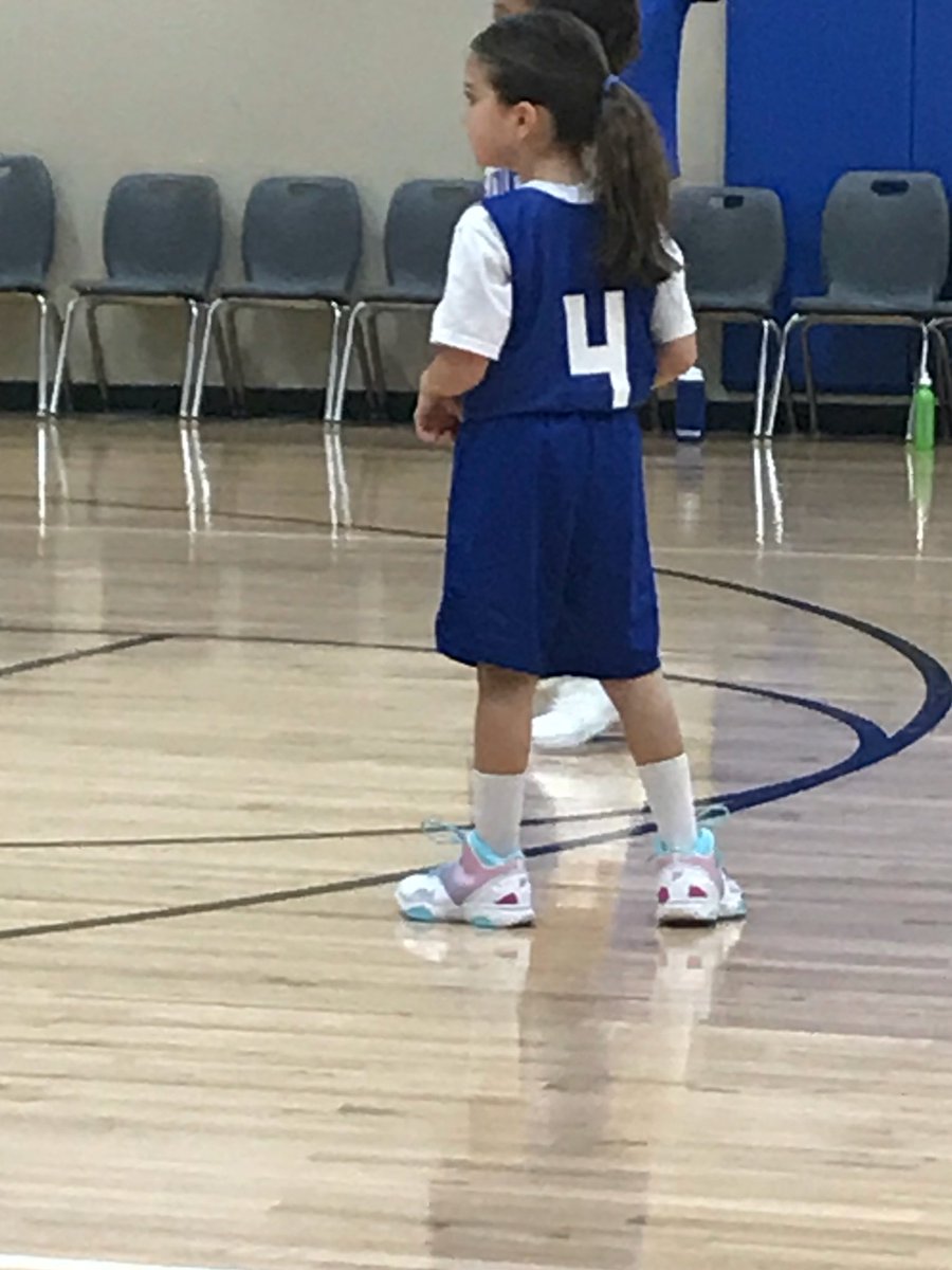 ccariker's tweet image. May i introduce to you, my daughter Chloe, an absolute defensive scorpion! 🏀 🦂 #thirdchild #firstgame :)
