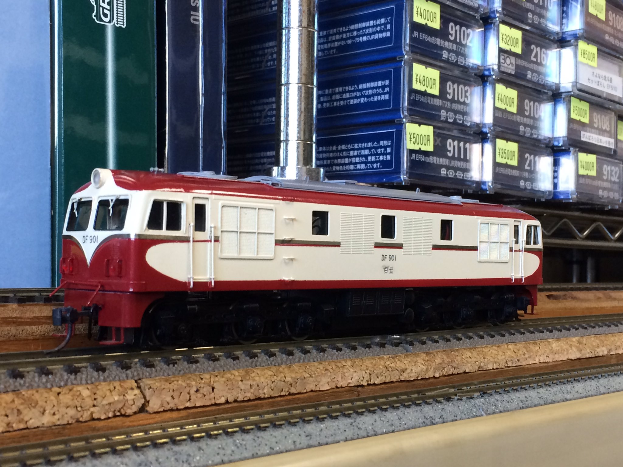 国鉄DF90-1・茶色 Nゲージ 国鉄 DF90-1・茶色・A8205 鉄道模型