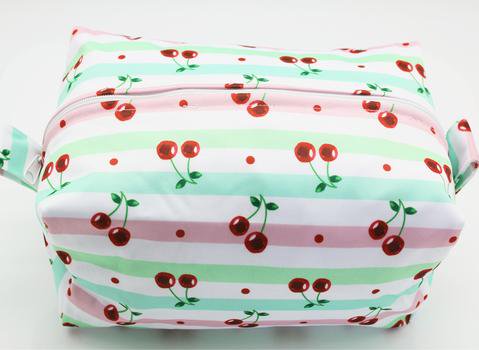 FluffyPenguinCo's tweet photo. The perfect diaper accessory that never goes out of style, the Diaper Pod🤗👏
Diaper Pods hold 4-6 cloth diapers with room leftover
https://t.co/jCikFLa14X
#clothdiapers #makeclothmainstream #fluffbutt #momlife #Allthediapers #FluffyPenguin #Winter #DiaperPod https://t.co/kqENIH9UyN