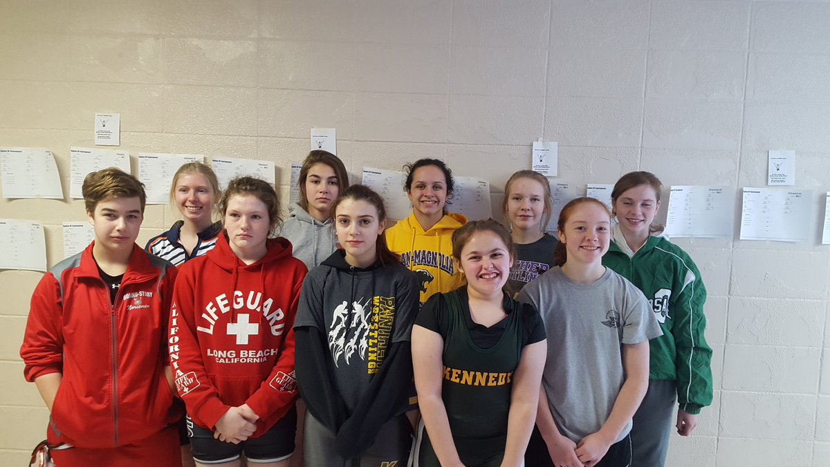 FEWTeamIowa's tweet photo. Iowa has 90 female HS wrestlers....
rarely do you see 10 at once!
Ogden IOWA
#WatchUsGrow
#PrettyFierce https://t.co/jw4GTfs4XA
