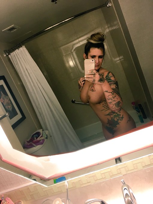 Bath time https://t.co/HxwlrmS1X7<a href="/tag/pinkpussy"class="tags"><span>#pinkpussy</span></a>