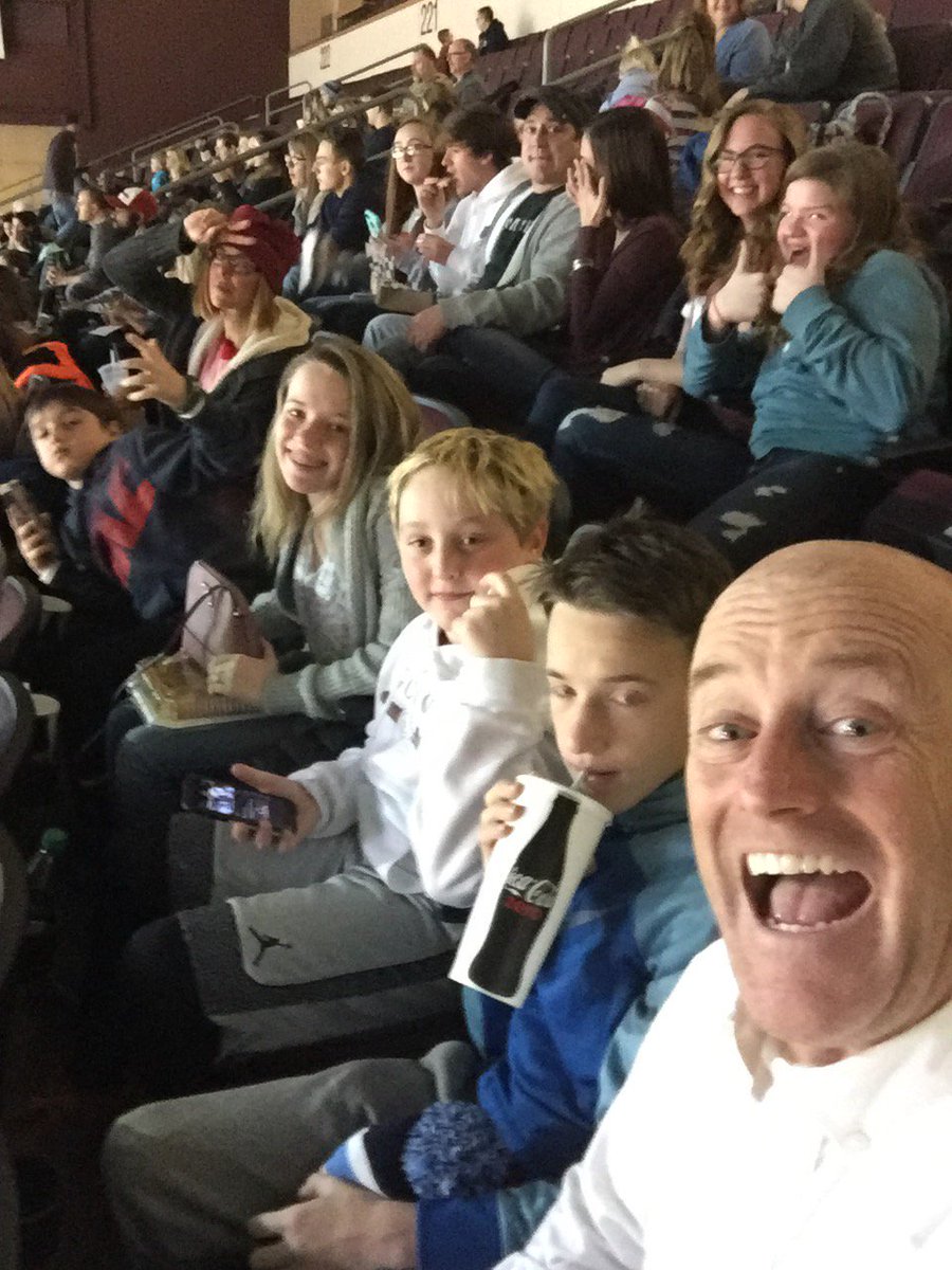 JacobRouch's tweet image. #bayhawksselfie