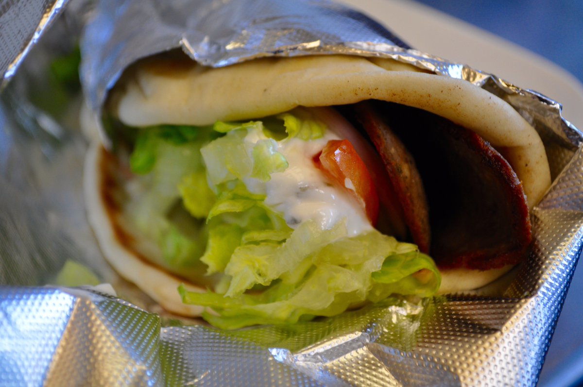 RomeosPizzaIUP's tweet photo. RETWEET TO WIN A GYRO !! winner announced at midnight 🕛 pick up or dine in https://t.co/4g5ajNKj7a