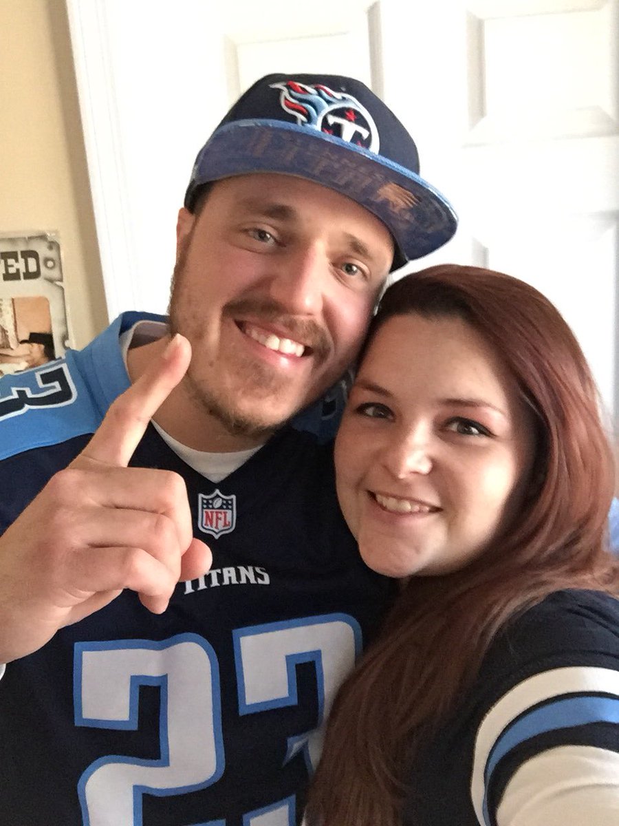 bstanfield1018's tweet photo. Way to go Titans!! #TitanUp #TENvsKC #mariota #playoffs #imincoltscorner https://t.co/Oh1MxmTyLc