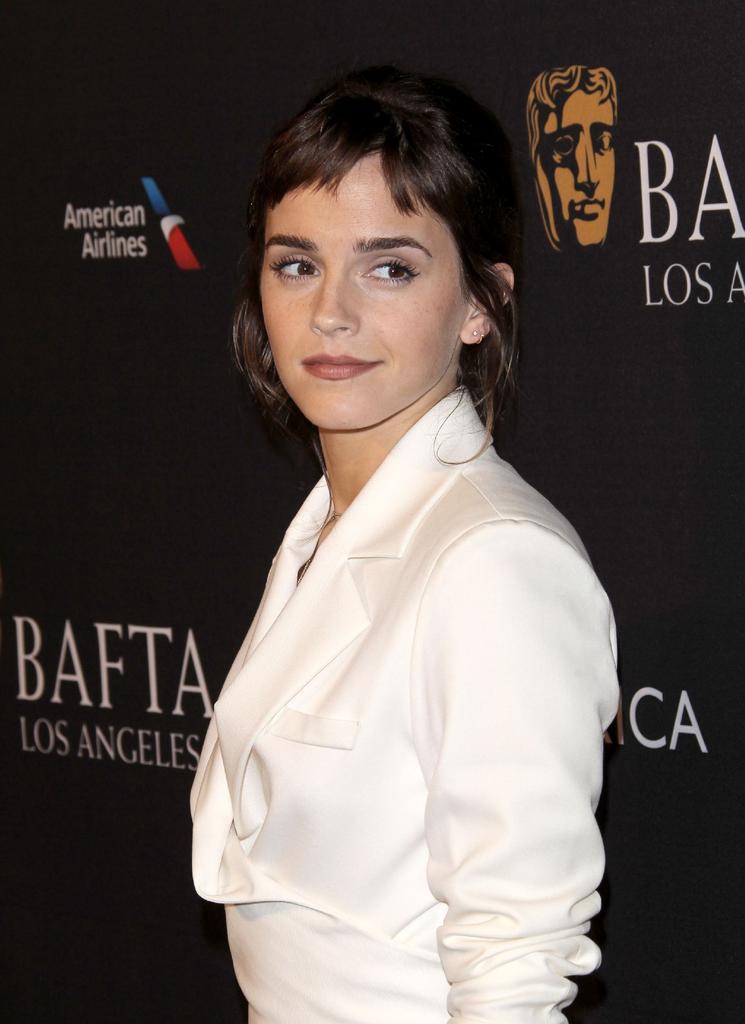 EmmaWatsonIndo's tweet photo. (6 Januari 2017) Emma Watson menghadiri acara BAFTA 2017 di Los Angeles. Cantik!💋 https://t.co/QnA9fI4dz4
