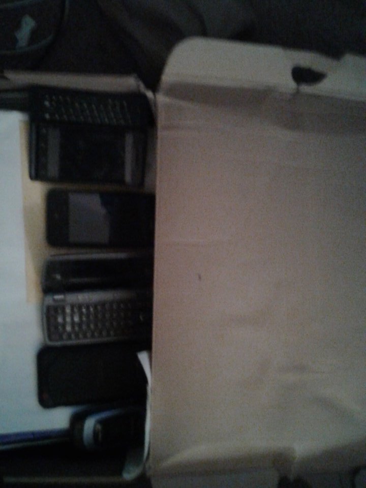 Rapstartuck's tweet image. Is it bad I have every phone I've ever owned from the 90's on up in a shoe box, is that a #80sbaby thing or just mu'ah?