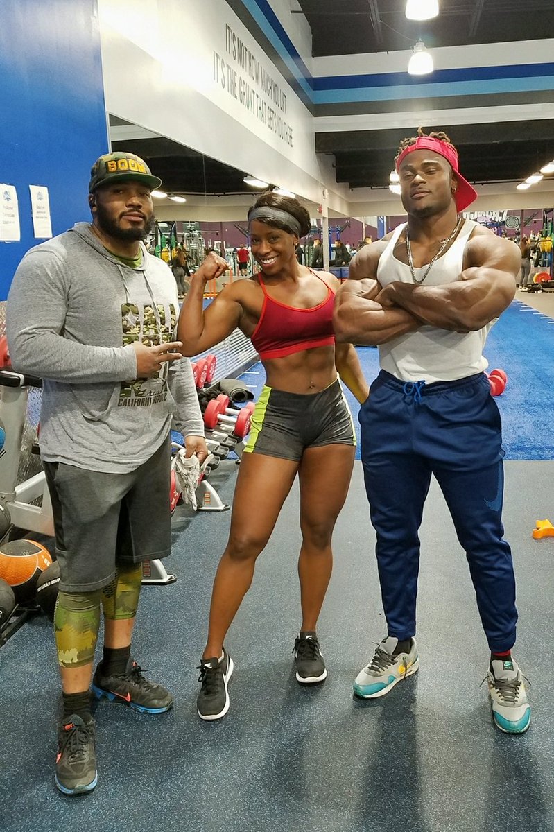 BoomtownFitness's tweet image. ,Great workout led by
↪ @fitdastruggle  sis definitely set everything on fire today. Make sure you follow her and the fit fam @oluwa_buffness ↩ I'm starting their 21 day challenge Monday so this workout was a great time up ii n regards of intensity #RespectMag #HouseOfBooM