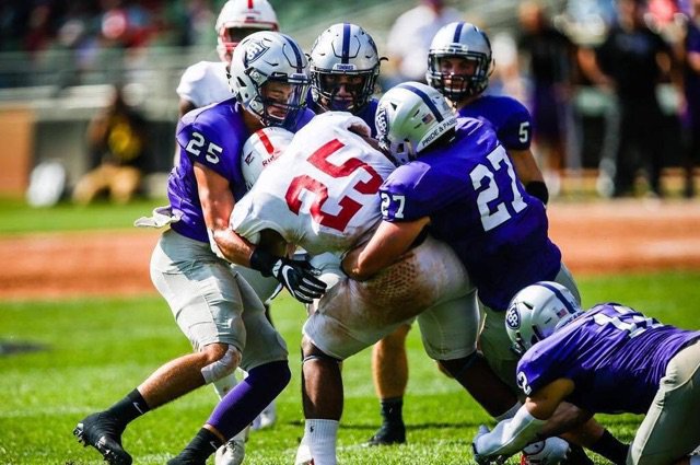 WallieKuchinski's tweet photo. Missin those #2017 boys! Big time yr!! #DefenseLikeFewDo! #USTfootball #LEGACY! https://t.co/ElqfZG2uP5
