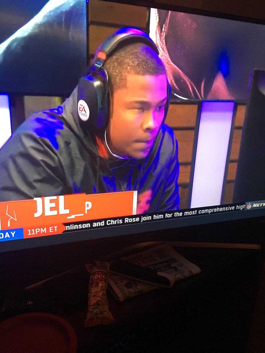 HorizonKanye's tweet photo. Ok I see the Mid Atlantic being represented on NFL Network🔥🔥🔥🔥 @YoungDrini @Kaus237 @JoelCP_  @MaddenInTheDMV https://t.co/E42KpaiXAi