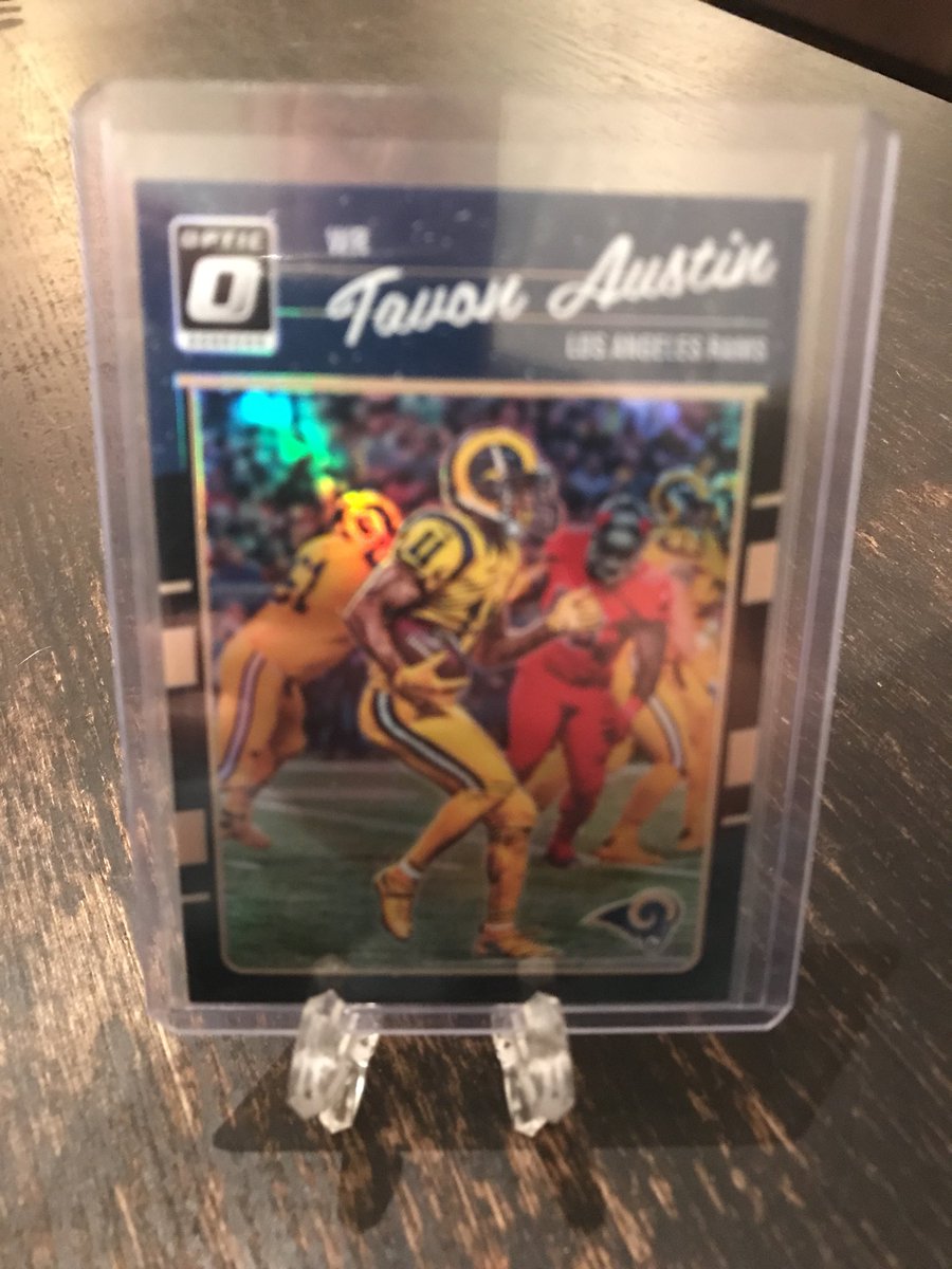 cheapcardsales's tweet image. Tavon Austin Optic Refractor /25. $2.50
#cheapCards #ccsRams