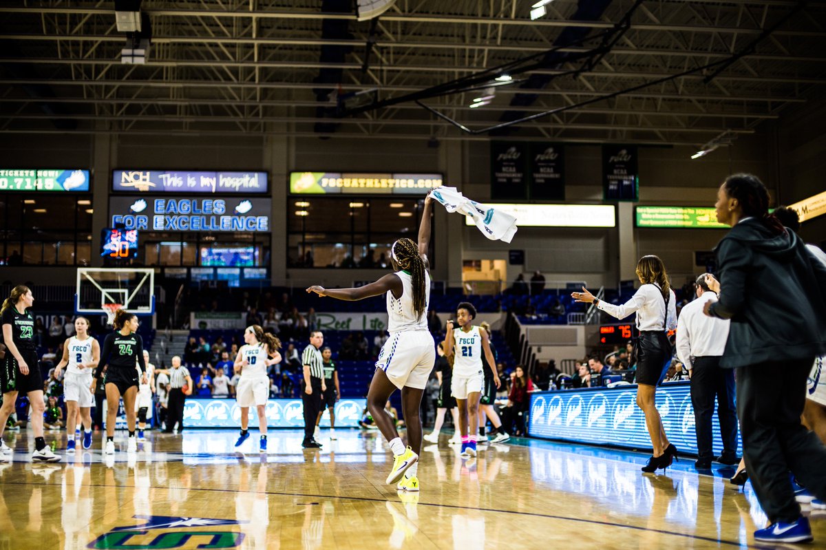 FGCU_WBB's tweet photo. #ShowUp ✔️ 
#TurnUp ✔️
#StompStetson ✔️ https://t.co/bLmsvvAJuv