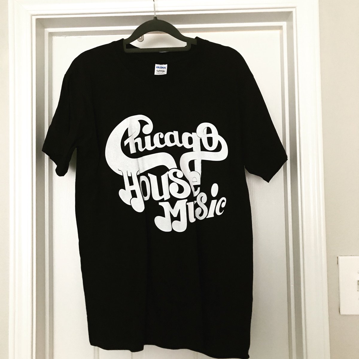 CIll312's tweet photo. #chicagohousemusic Love My Freezing Cold City and the Incredible #housemusic #housedj that Influenced me to Continue the Legacy and Tradition of #spinning and #producing #realmusic ! #djlife  #artistlife #househead #chicago #housemusicallnightlong #ronhardy #frankieknuckles https://t.co/xgdaconTkK