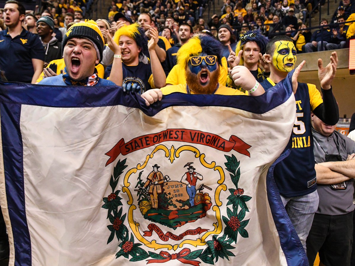 WestVirginiaU's tweet photo. The Coliseum was rocking! A Top 10 win in front of the best fans in the country! 🙌 https://t.co/niCoZ0juAS