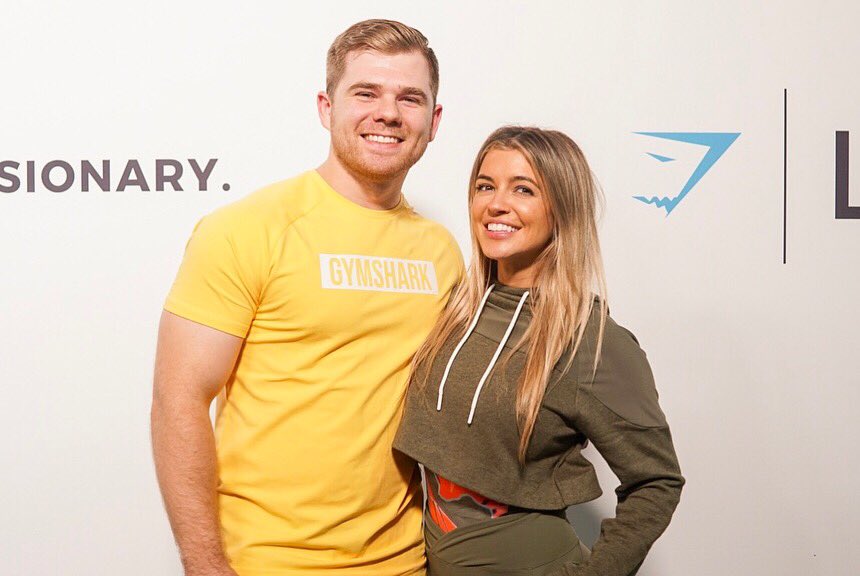 blake_harris's tweet photo. A day to remember 🦈
#GymsharkLA #nikkiblackketter #popup https://t.co/zo5rCnOqMq