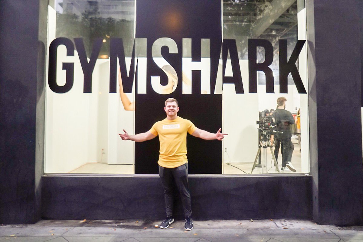 blake_harris's tweet photo. More from this day to remember 🦈 #Gymshark #GymsharkLA #nikkiblackketter https://t.co/vNFoRx6ORT