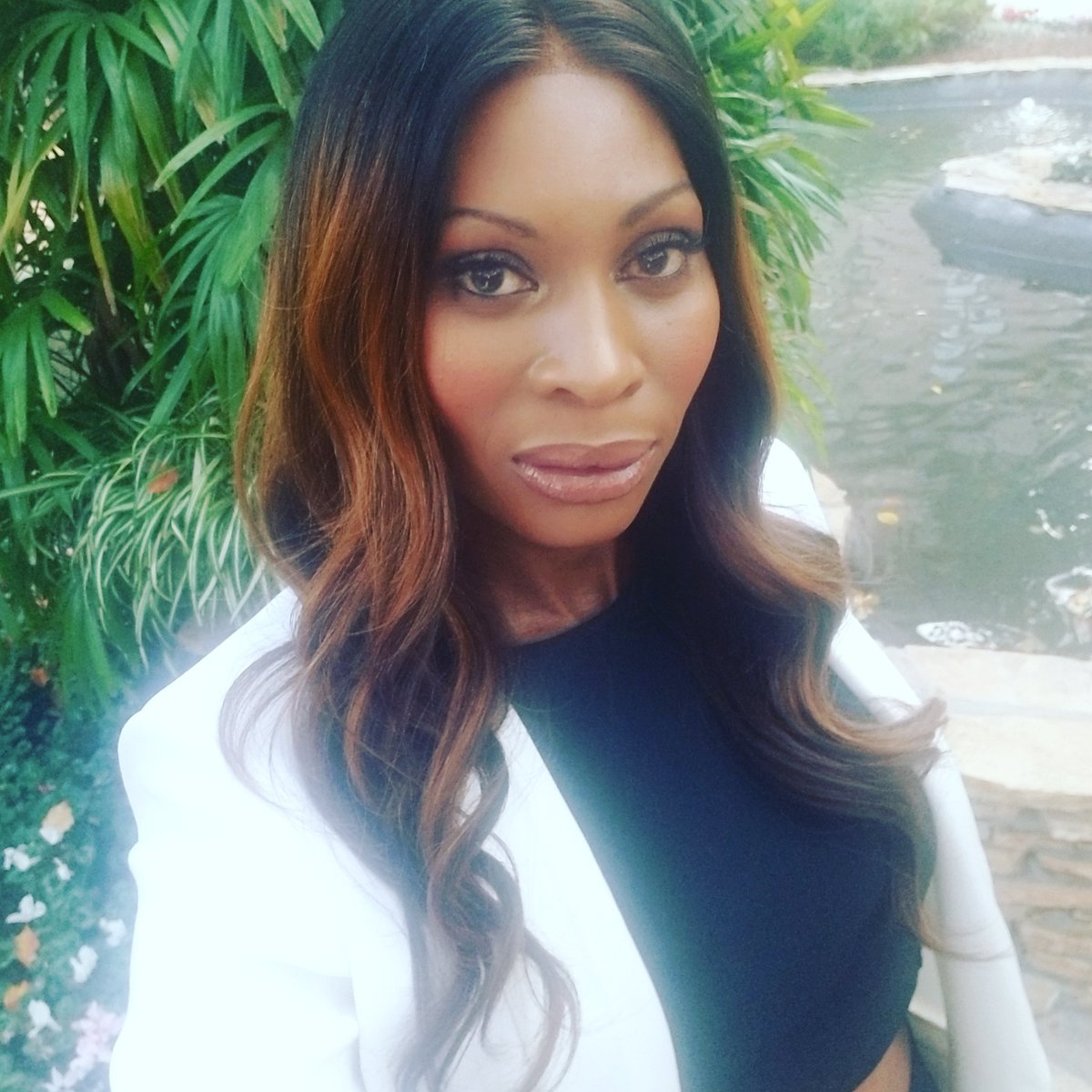 tyraaross's tweet photo. #Posefx #Wintertca #inmytruth #touchtheskin #ifyouwantsomethingworkforit #stopputtingshytoff #iknowexactlywhoiam #livehonestly #liveauthentic #girlslikeus #makeaplanandsticktoit #tobago Thanks to Barry 4 my hair, Sherri 4 make up and Lou 4 styling. #posefxteam https://t.co/nod8Q8N6Hb