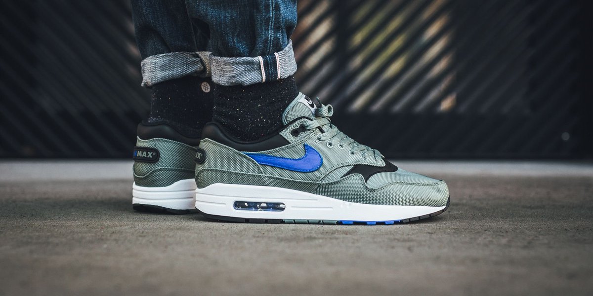 air max 1 premium clay green/hyper royal