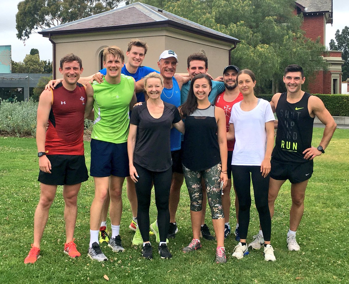 KeepPunchin's tweet photo. New Year, New Beginnings, New Goals - great to see a good Crew turn up for the first #SundayRunday of 2018!! A little rusty from the celebrations but well done on getting round! #DoubleTan #nomascots #MIA #run https://t.co/D8xvFdo8yB