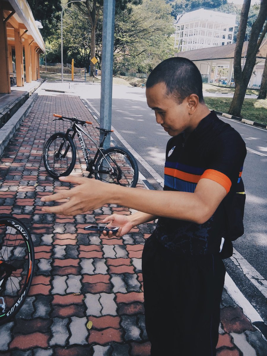 MUHAMADInazays's tweet photo. Done my 30km fun ride :)))
#keeptraining #examweeks #runbikerun https://t.co/l9cpitpAJZ