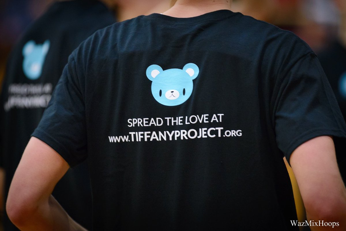 WazMixHoops's tweet photo. #TiffanyProject Night at Columbia River !!! (Promoting random acts of kindness.
Game set will be here : https://t.co/mSilxRiiOS
Project info : https://t.co/X04EFwtSjp
@ColRiverSports @tonylib @CRHeadofSchool @jacob_hjort @kylegomez32 https://t.co/kxALFBjSL6