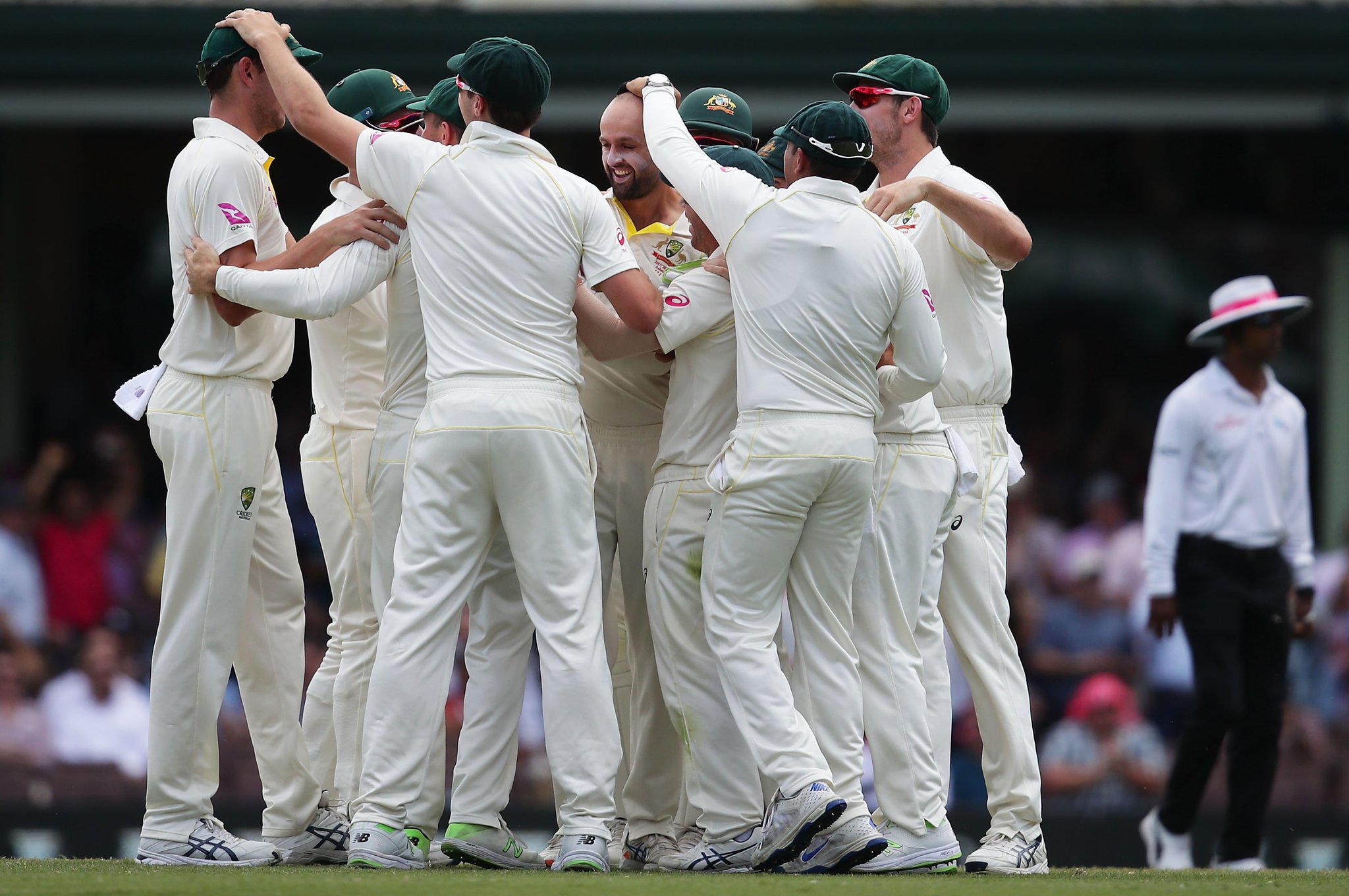 Ashes 2017/18: Twitter Reacts as Australia Inch Closer to Victory