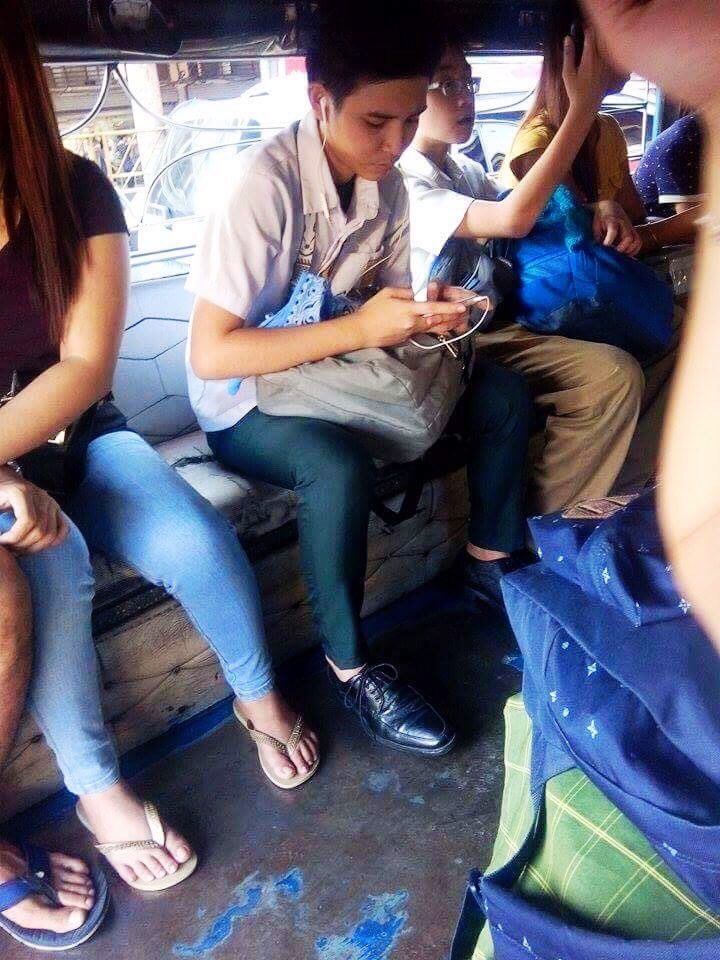 _danieldaulat's tweet photo. throwback to the day i got these photos letting me know i had a stalker 😩😂 #medyocreepy #ninjasiate https://t.co/UAwSzupH00