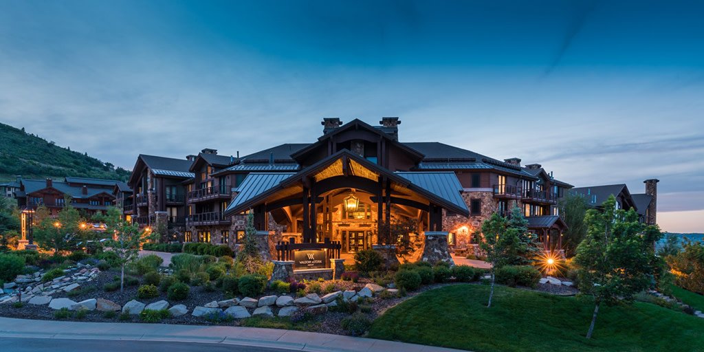 HiltonNewsroom's tweet photo. Looking for lodging during this year's @sundancefest? See why @observer recommends @WaldorfParkCity as one of the best local luxury hotels: https://t.co/f5I2qEQMFB https://t.co/mXoqrOlsoR