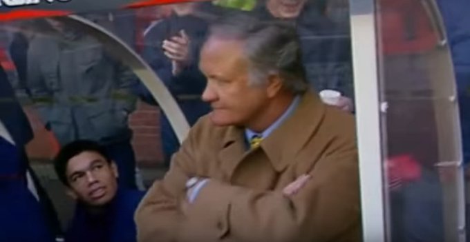 Fabian Caballero performing his only recorded function: giving Ron Atkinson a quizzical look when he takes his place in the wrong dugout.