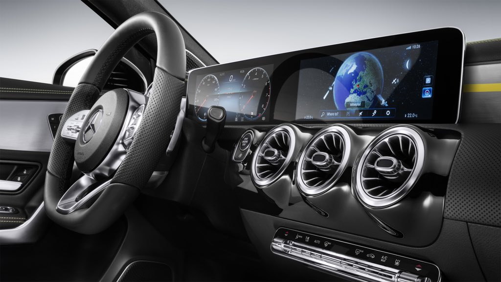 mirjamannabel's tweet photo. Off to #LasVegas for #CES2018 where we‘ll introduce the all-new #Mercedes User Experience #MBUX #infotainment #connectivity #cartech https://t.co/gHeh2JYW1d
