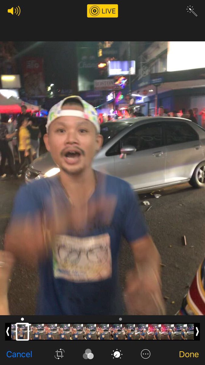Mimipopz01's tweet photo. When I saw what was actually happening I didn’t even watch, I got up and went back to #kohSanRoad when I bumped into this guy, he didn’t allow me to take a photo of him or his number plate #Bangkok @BangkokPostNews https://t.co/lffDs46cma