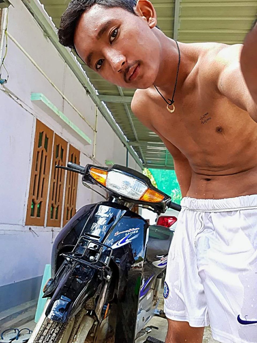 k9N2yNRUTzQJhGe's tweet photo. ေ႐ွ႕ေကာေနာက္ေကာ
ကိတ္တယ္ေတာ့လုိက္လုပ္😃
ထက္ၾကည့္ခ်င္ရင္retweetေတာ့လုပ္သြား😃 https://t.co/BKa6bPVE3S