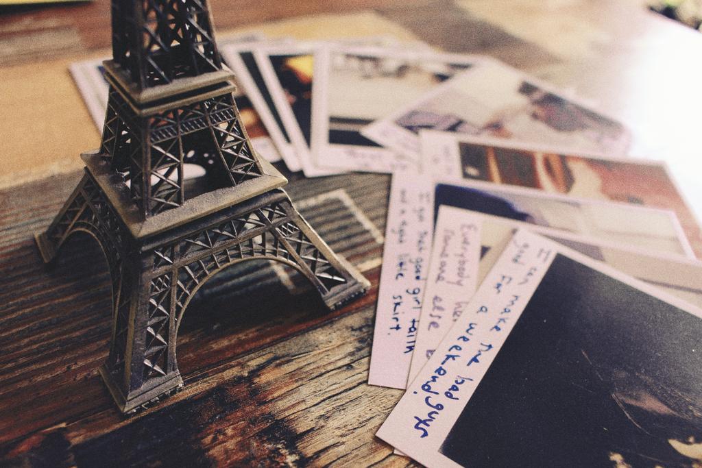 Azadaaa_'s tweet image. Bob Dylan 
Sting
Bryan Adams
My lovers