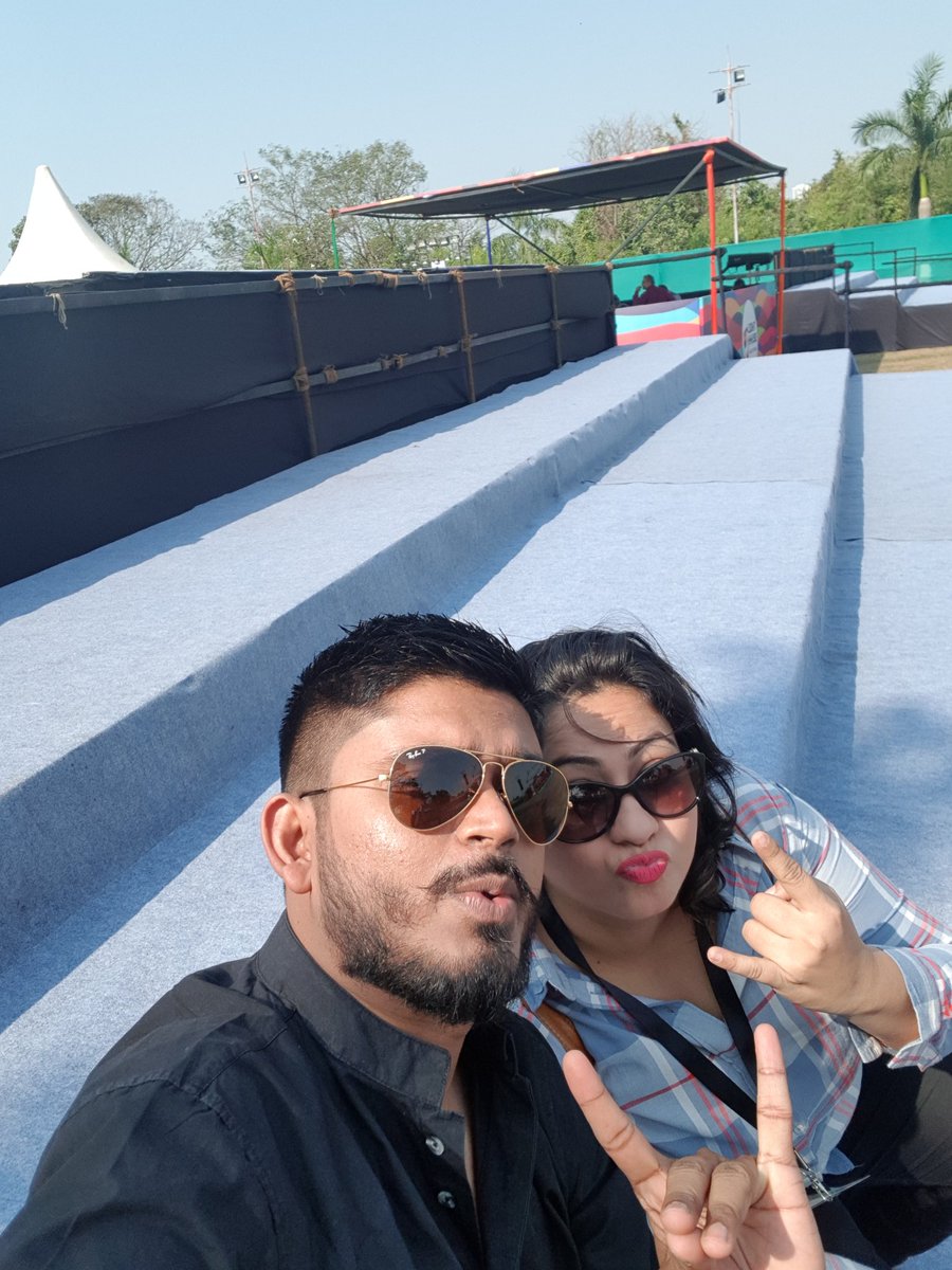 sriramgop's tweet photo. At @LighthouseMF , India's Premier Family Music festival! If anyone wants something fun to do on Sunday, drop in! P.S. Never knew Mumbai had such a scenic venue! #LighthouseMF@SRPF https://t.co/lMuPn5AVh8